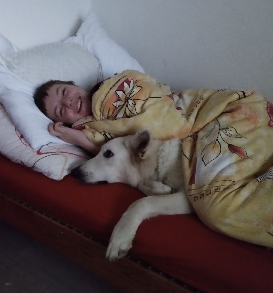 Autistův psí kamarád odešel za duhový most